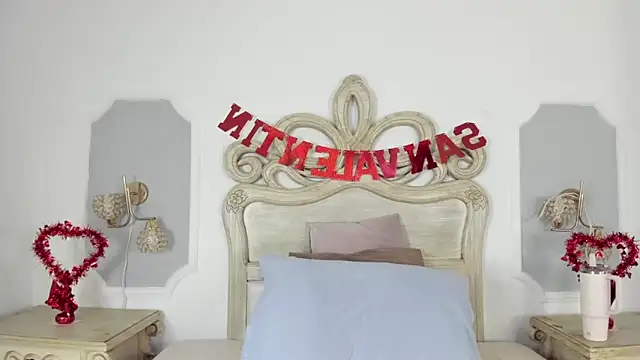 Sara  Williams online show from February 2025 03:43:02 AM