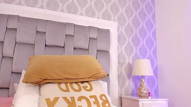 Sara  Williams online show from March 2025 04:06:02 AM