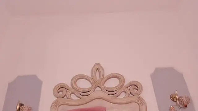 Sara  Williams online show from October 2025 04:00:02 AM