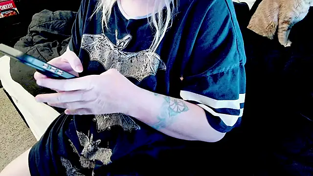 doomednympho online show from April 2026 08:20:01 PM