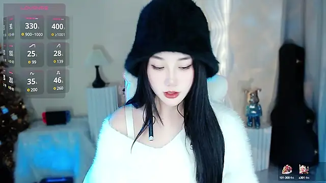 Snapshot of Cartier-__Daji- chatting on January 2025 03:44:01 PM Cartier-  Daji- online show from January 2025 03:44:01 PM