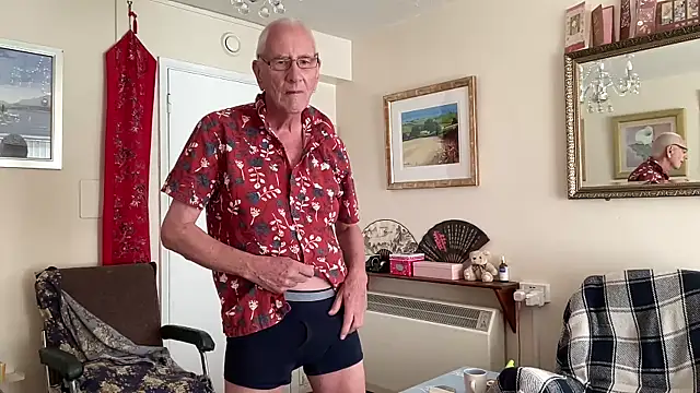 cutaboverest online show from October 2025 02:57:01 PM