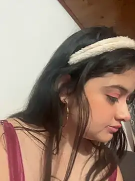 Snapshot of Stephania_18 chatting on October 2025 11:44:02 PM Stephania 18 online show from October 2025 11:44:02 PM