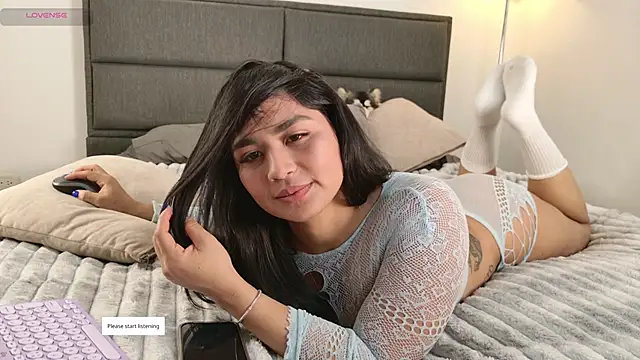 Snapshot of lady_ni_ chatting on April 2026 01:27:02 PM lady ni online show from April 2026 01:27:02 PM