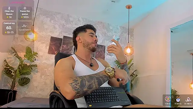 Snapshot of Nate_franco chatting on June 2026 04:13:01 AM Nate franco online show from June 2026 04:13:01 AM