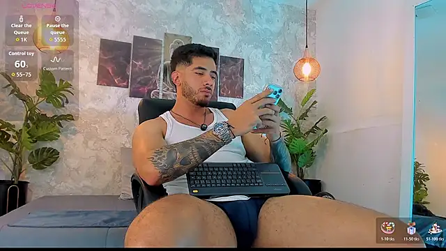 Snapshot of Nate_franco chatting on June 2026 12:13:01 AM Nate franco online show from June 2026 12:13:01 AM