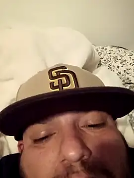 Snapshot of valleyoneofakind chatting on January 2026 03:54:01 AM valleyoneofakind online show from January 2026 03:54:01 AM