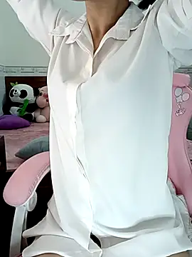    Erin    online show from November 2025 03:16:01 AM