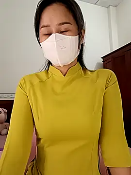    Erin    online show from February 2026 02:17:02 AM