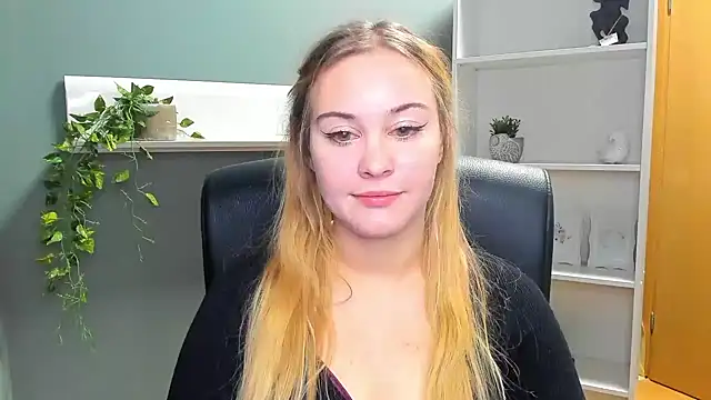 kitty valeria online show from January 2025 10:50:02 AM