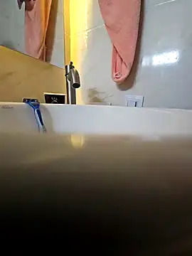 azumiichan online show from April 2026 04:59:01 PM