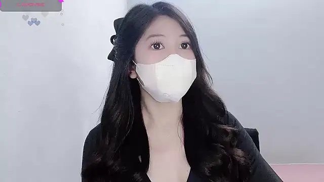 tanhxiu online show from November 2025 05:57:01 PM