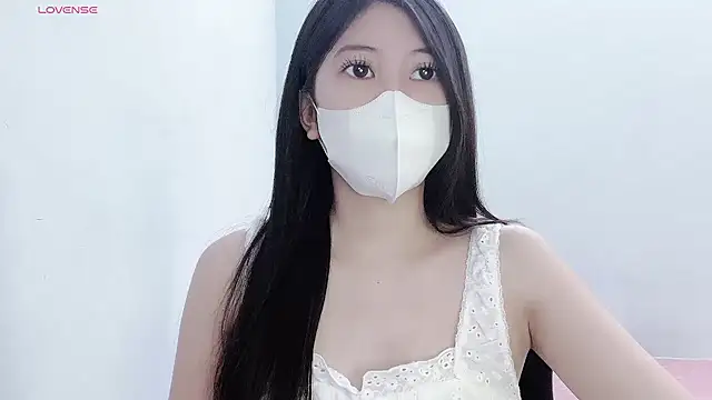 tanhxiu online show from November 2025 01:54:02 PM