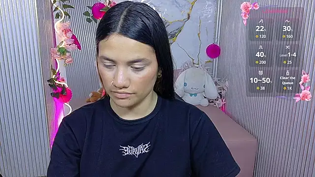 Snapshot of Chiara_tay chatting on July 2026 07:20:02 PM Chiara tay online show from July 2026 07:20:02 PM