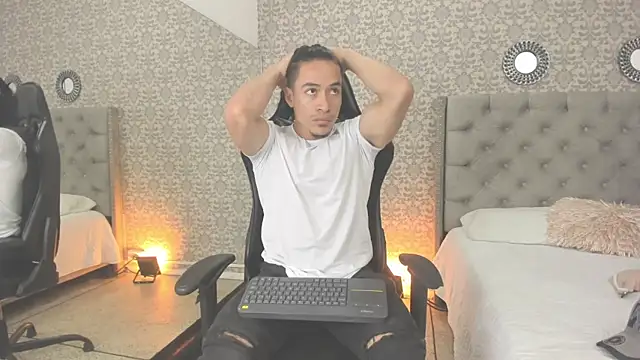 Snapshot of Bryson_Collins_ chatting on January 2025 11:20:02 AM Bryson Collins online show from January 2025 11:20:02 AM