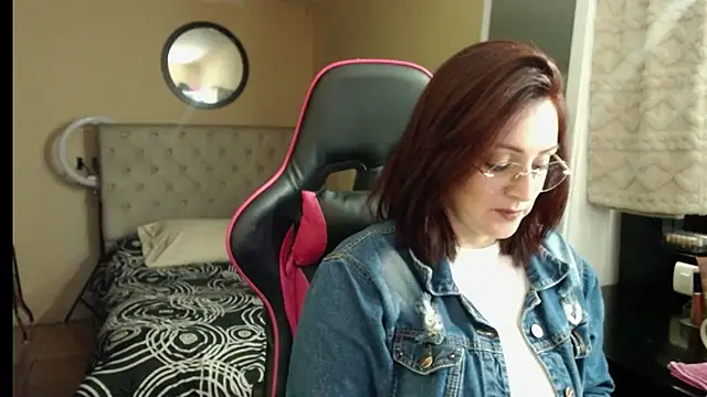 Carol Scottt online show from October 2025 10:07:02 PM