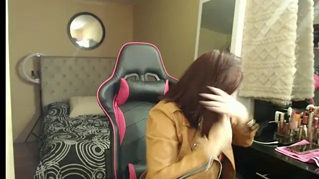 Carol Scottt online show from October 2025 10:52:02 PM