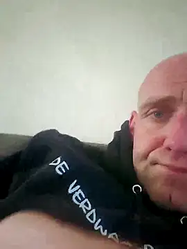 koen328 online show from April 2026 02:28:01 PM