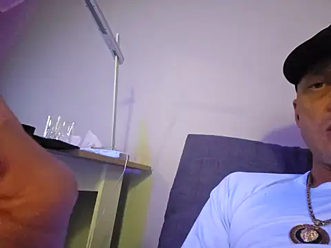 McdyllanXX online show from February 2025 02:15:01 AM