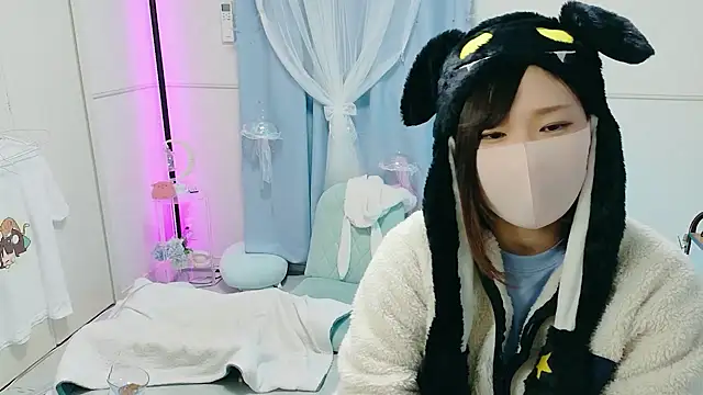 MEI--55 online show from October 2025 09:21:02 AM