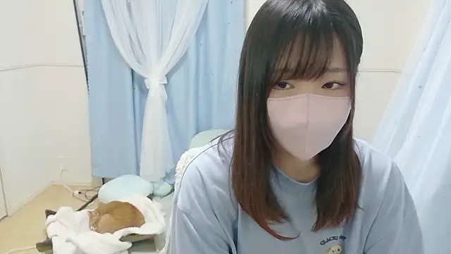 Snapshot of MEI--55 chatting on June 2026 09:02:01 AM MEI--55 online show from June 2026 09:02:01 AM