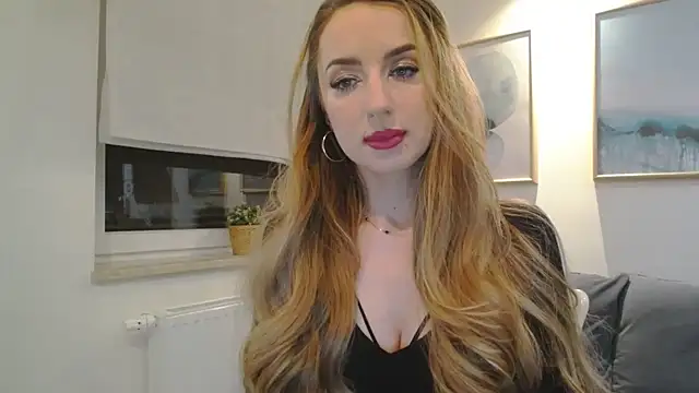 JulietteDiamond online show from February 2025 09:39:01 PM