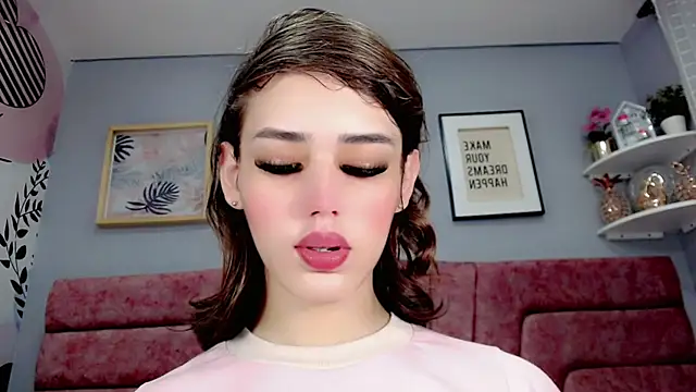 ValeriaAguilar online show from December 2024 03:22:02 PM