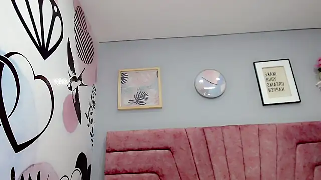 ValeriaAguilar online show from December 2024 01:26:01 AM