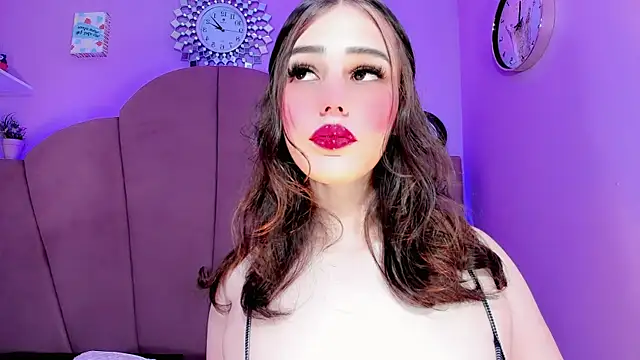 ValeriaAguilar online show from October 2025 09:25:02 PM