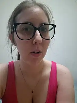 Snapshot of Sarah459 chatting on May 2026 11:14:02 PM Sarah459 online show from May 2026 11:14:02 PM