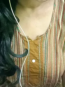 Snapshot of Aishu-tamil09 chatting on December 2024 08:23:02 PM Aishu-tamil09 online show from December 2024 08:23:02 PM