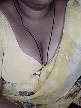 Snapshot of Latha-Hyd chatting on September 2025 04:25:02 AM Latha-Hyd online show from September 2025 04:25:02 AM