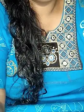 Snapshot of Latha-Hyd chatting on October 2025 03:39:02 AM Latha-Hyd online show from October 2025 03:39:02 AM