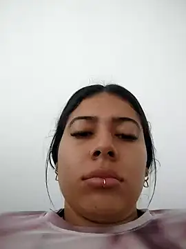 caro sweett online show from December 2024 01:00:02 PM