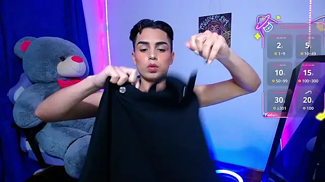 OwenBluee online show from June 2026 08:27:02 AM
