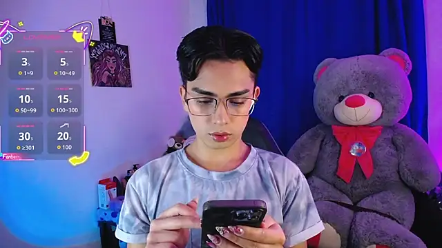 OwenBluee online show from July 2026 07:06:01 AM