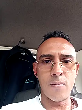 Snapshot of paisa233 chatting on March 2026 05:05:02 PM paisa233 online show from March 2026 05:05:02 PM