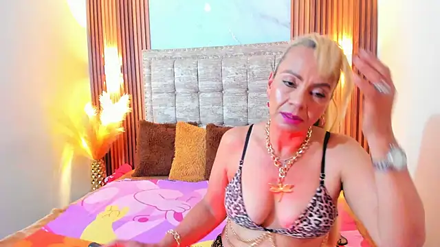 AnastasiaTaylor  online show from March 2025 03:14:02 AM