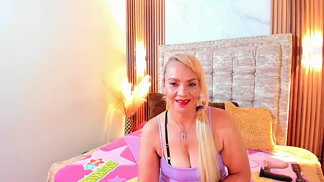 AnastasiaTaylor  online show from March 2025 07:00:02 AM