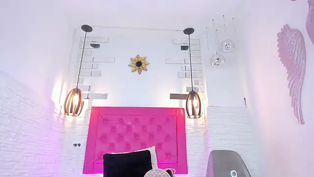 Snapshot of mia_six66 chatting on March 2025 11:32:01 AM mia six66 online show from March 2025 11:32:01 AM