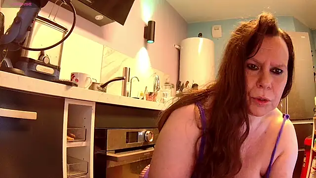 Endrocleia online show from February 2026 12:48:01 AM