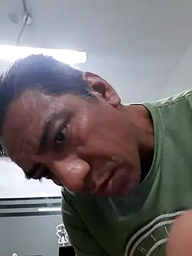 Snapshot of Romeoblues chatting on October 2025 01:47:01 AM Romeoblues online show from October 2025 01:47:01 AM