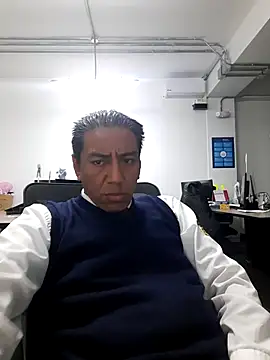 Snapshot of Romeoblues chatting on October 2025 04:42:01 AM Romeoblues online show from October 2025 04:42:01 AM