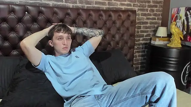 Dylanwhite23  online show from January 2026 03:55:01 AM