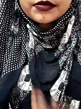 Indian-Nazia online show from November 2025 04:39:02 PM