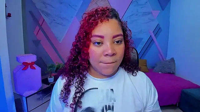 AngelaCoffee online show from November 2025 01:04:02 AM