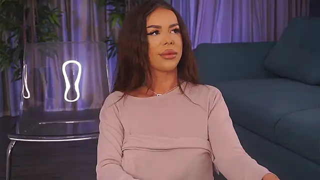 Snapshot of MissKiarra chatting on January 2025 05:13:02 AM MissKiarra online show from January 2025 05:13:02 AM