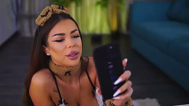 Snapshot of MissKiarra chatting on February 2025 05:02:02 AM MissKiarra online show from February 2025 05:02:02 AM