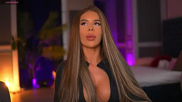 MissKiarra online show from April 2026 07:49:02 PM