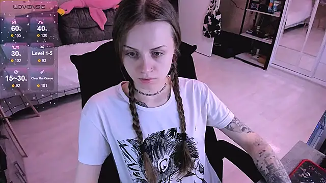 NaniMoore online show from January 2025 08:00:01 AM